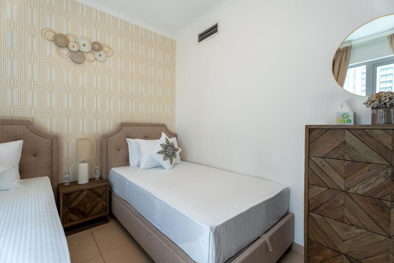 Ina Homes - Residences Tower 1 Upper Floor ดูไบ ภายนอก รูปภาพ